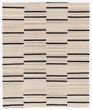 A Kelim rug, c. 195 x 162 cm.
