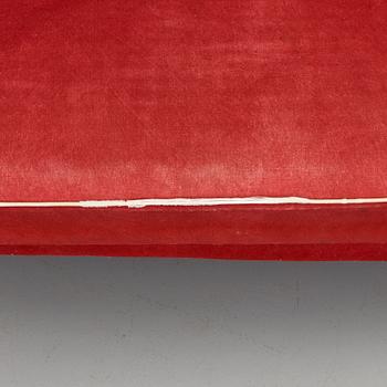 A 1950s 'Tellus' sofa by Folke Jansson.