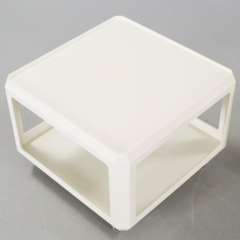 Two sofa tables, designed by Alberto Roselli, licence manufactured by Husqvarna Borstfabrik for Kartell, 1960/70s.