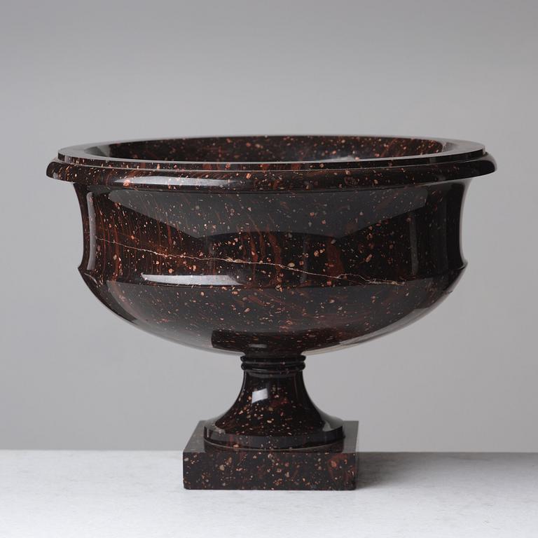 A late Gustavian porphyry bowl, circa 1800.