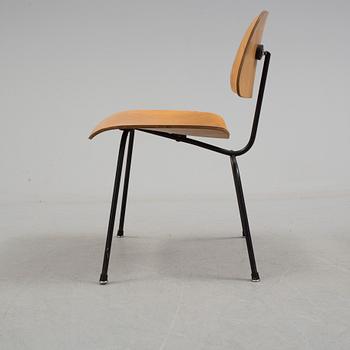 a "DCM (Dining Chair Metal)" chair by CHARLES & RAY EAMES, Herman Miller 1950's-/60's.