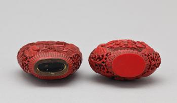 SNUSFLASKOR, 2 st, lackarbeten, Kina, 1800 respektive 1900-tal.