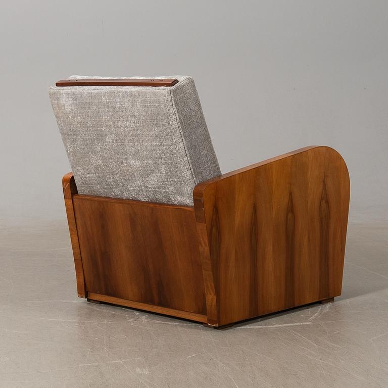 Armchair, Art Deco, first half of the 20th century.