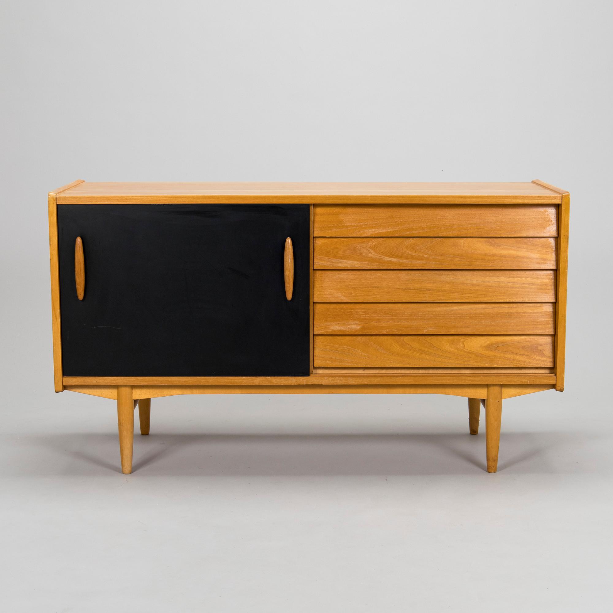 Nils Jonsson, sideboard / skänk, modell 222, (4008) licenstillverkad av Asko, Finland 1950/60-tal.
