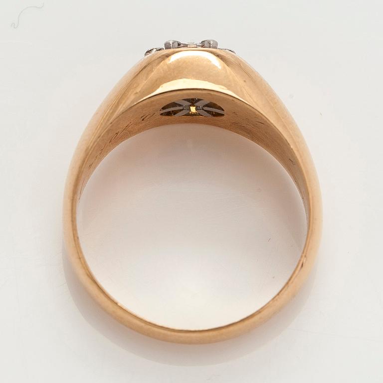 Sormus, briljanttihiottu timantti 0,40 ct, 18K kultaa, Westerback 1973.