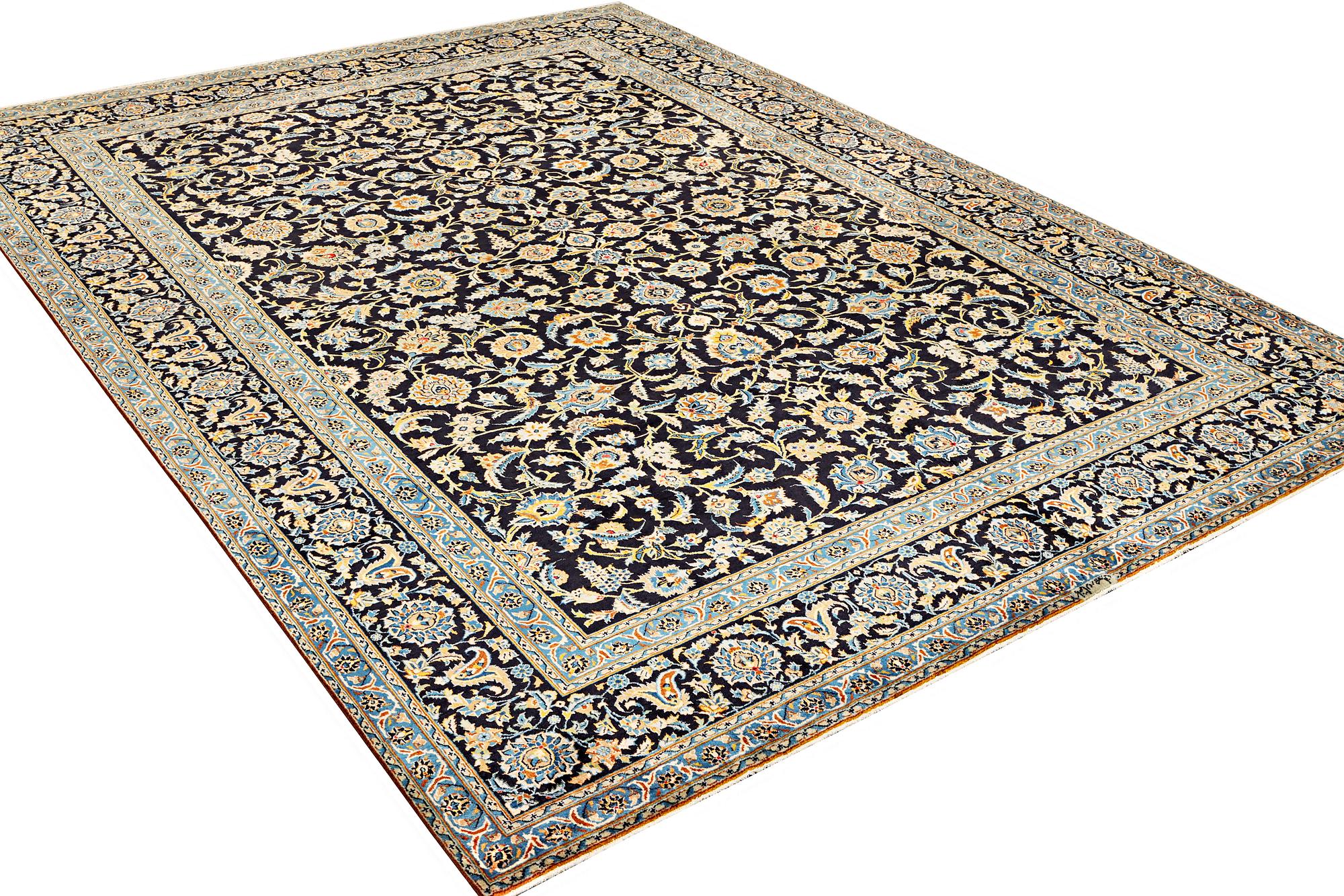 Matta, Keshan, ca 410 x 303 cm.