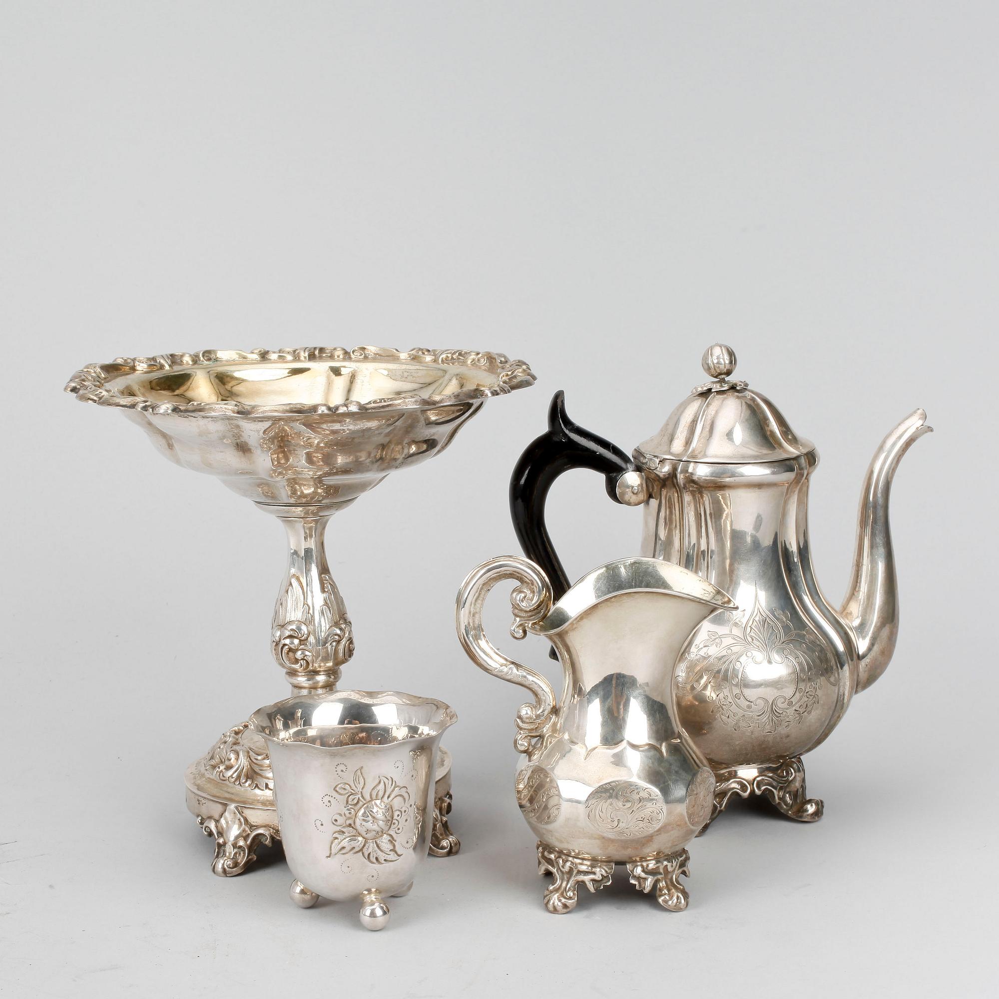 PARTI SILVER, 4 delar, bl a Carl Peter Hedin, Jönköping, 1873. Totalvikt ca 698 gram.