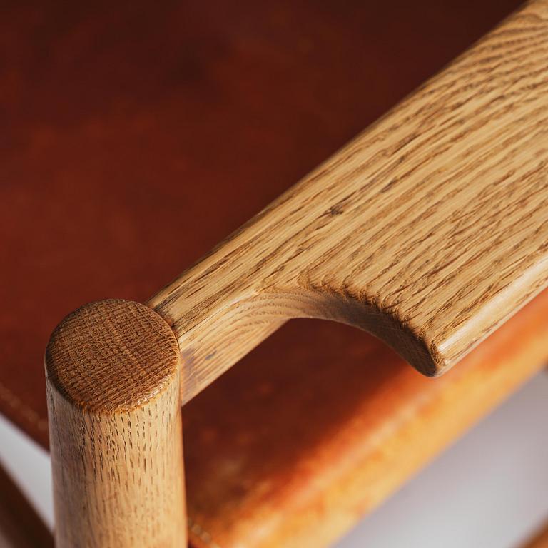 Børge Mogensen, a set of eight "Jagtspisestol"/"Spanish Dining" chairs model 3237 & 3238, Fredericia Stolefabrik, Denmark.