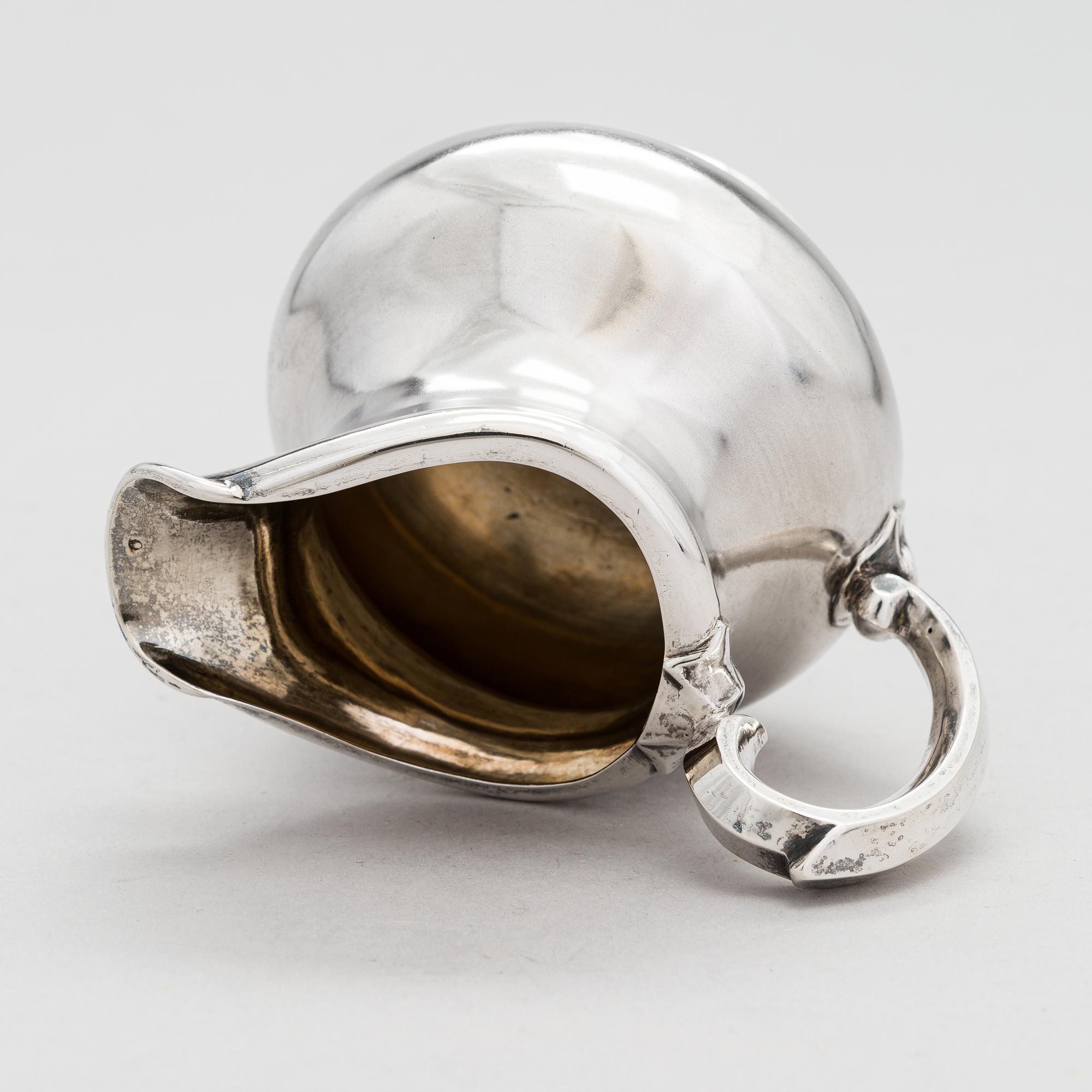 Gustav Alexander Sohlman, maitokannu, hopeaa, Pietari, Venäjä 1871.