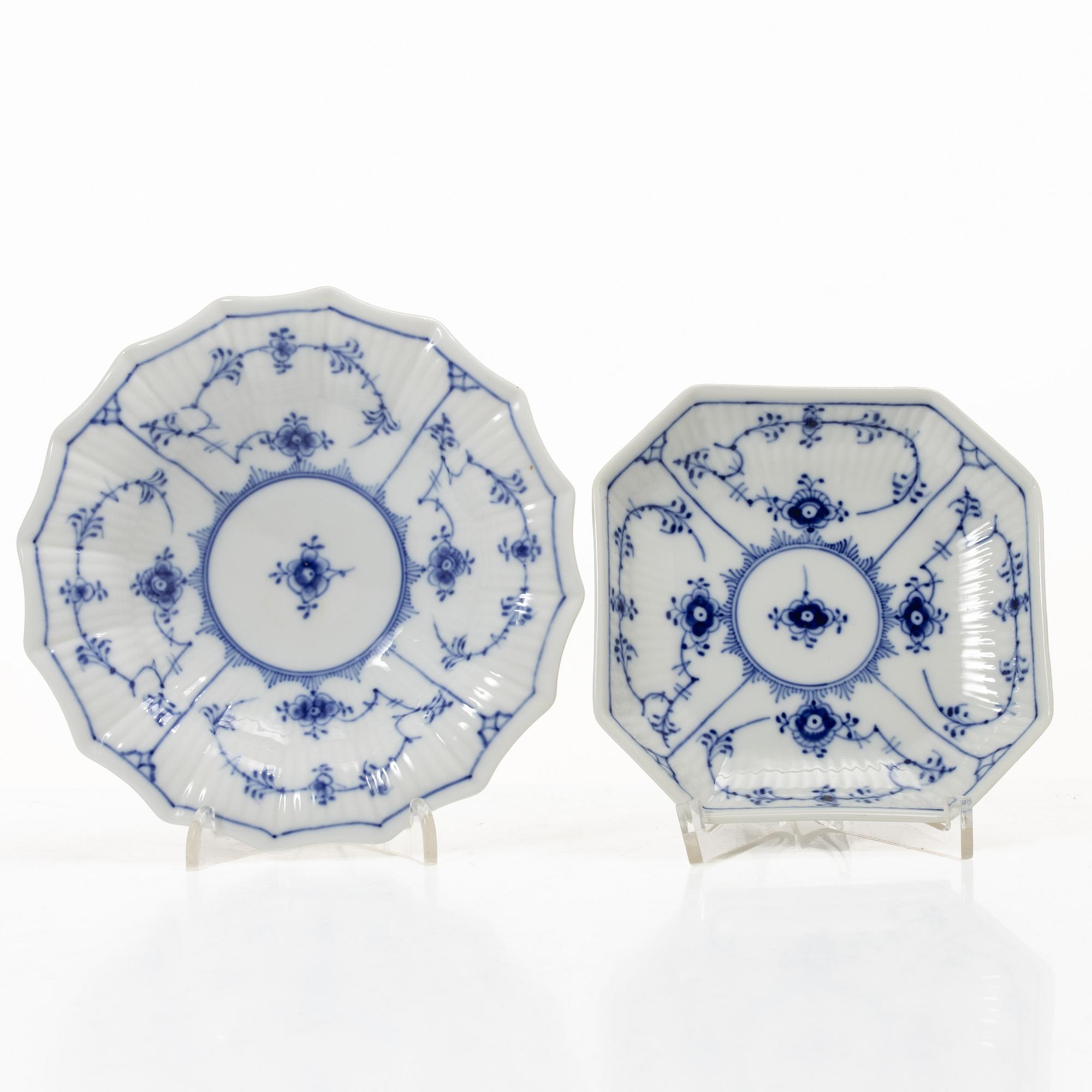 Royal Copenhagen, Thirteen service pieces, 'Musselmalet Riflet', Denmark, 19th–20th century.