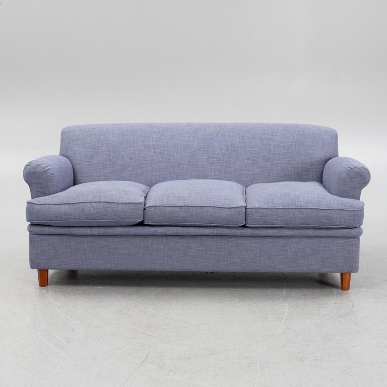 Josef Frank, a model '678' sofa, Firma Svenskt Tenn.