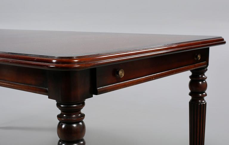 MATGRUPP, 7 delar, empirstil, 1900-talets slut.