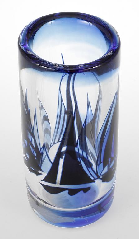 VAS, glas, Olle Alberius, Orrefors Gallery, 1988.