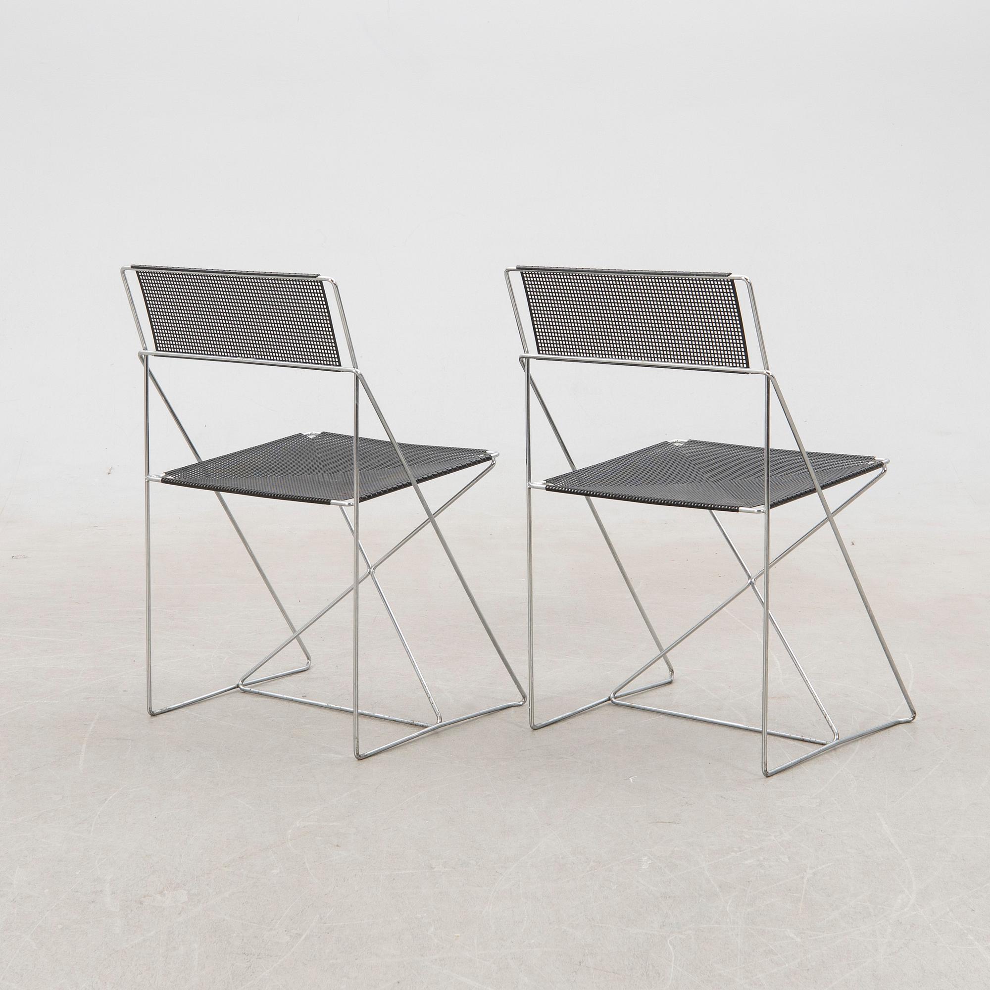 Niels Jørgen Haugesen, chairs, 1 pair, "X-Line", Hybodan, Denmark.