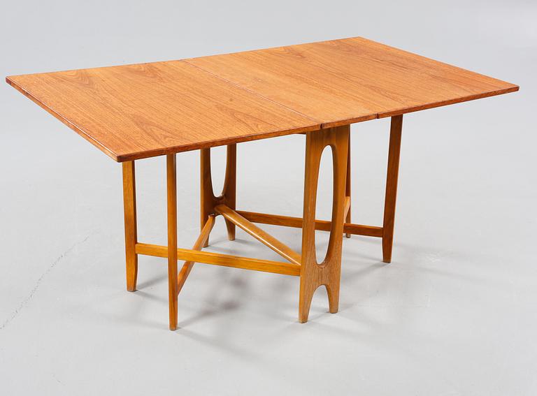 A table by Bent Winge for Kleppes Møbelfabrik in Norway from the second halt of the 20th century.