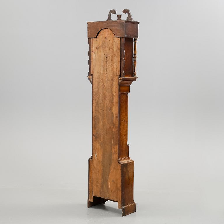 GOLVUR, med pendel samt 2 lod, urverket märkt W James, Brecon, England, 1800-talets början.