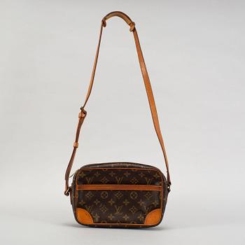 LOUIS VUITTON, 'Trocadero 23'.