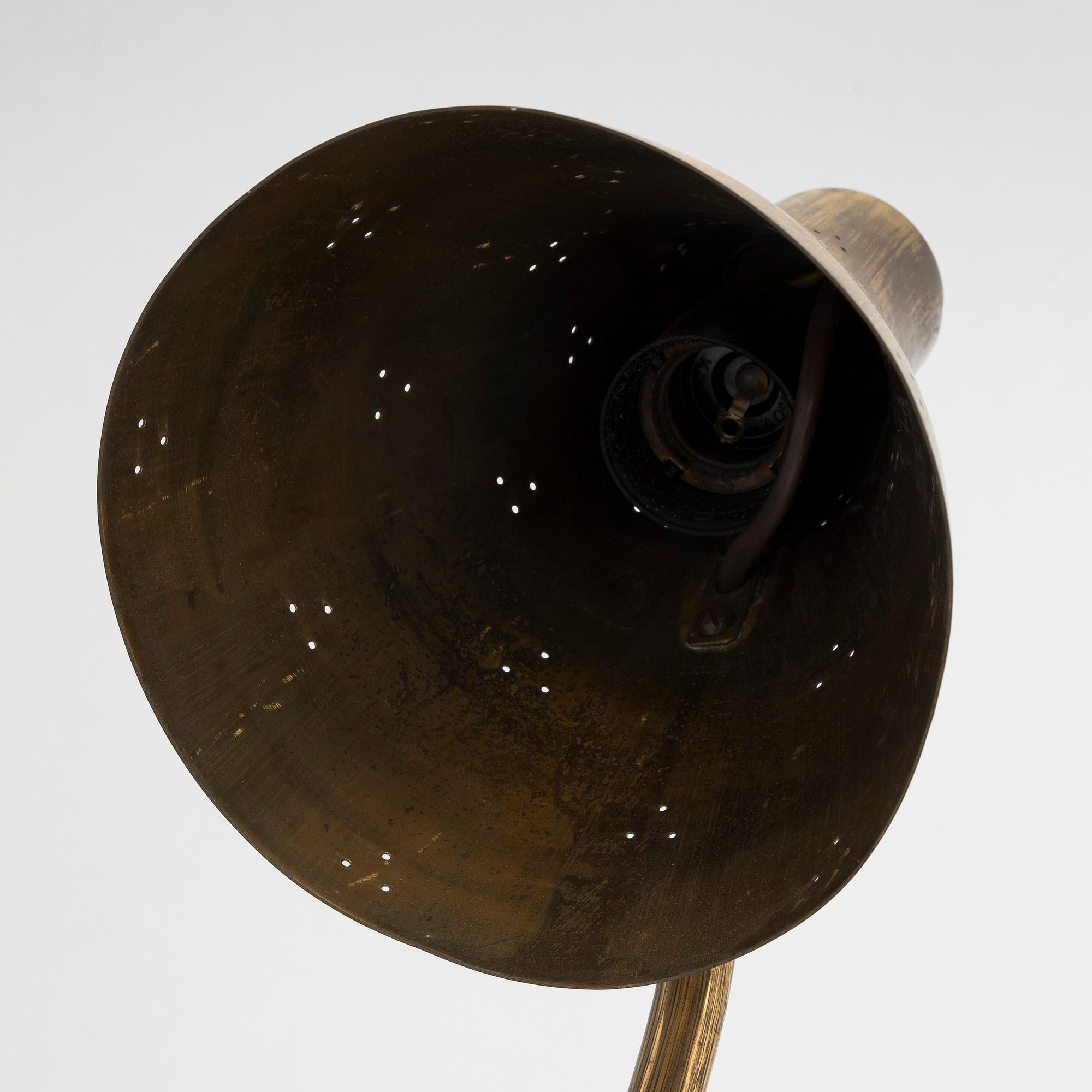 Paavo Tynell, bordslampa, modell 9212 för Taito 1900-talets mitt.