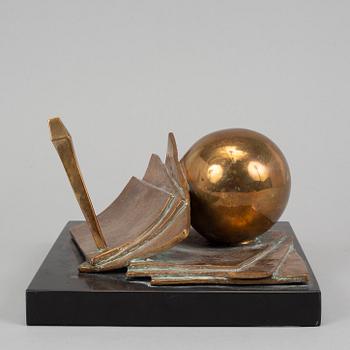 Jens-Flemming Sørensen, skulptur. Sign och numr 6/6. Brons, höjd 15,5 cm, längd 25 cm.