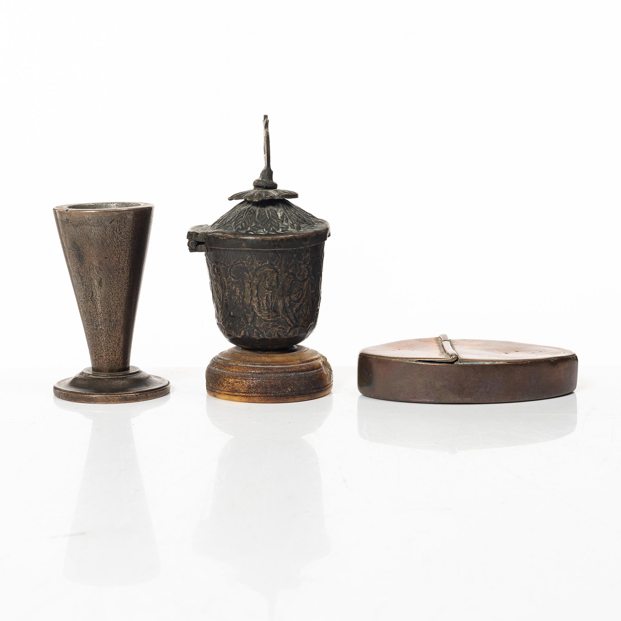 A set of three copper objects, 18th / 19th century.