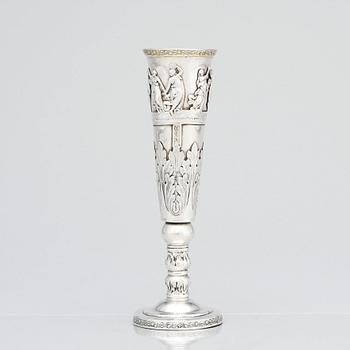 A Russian silver cup, mark of Peter Muller, S:t Petersburg, around 1830.