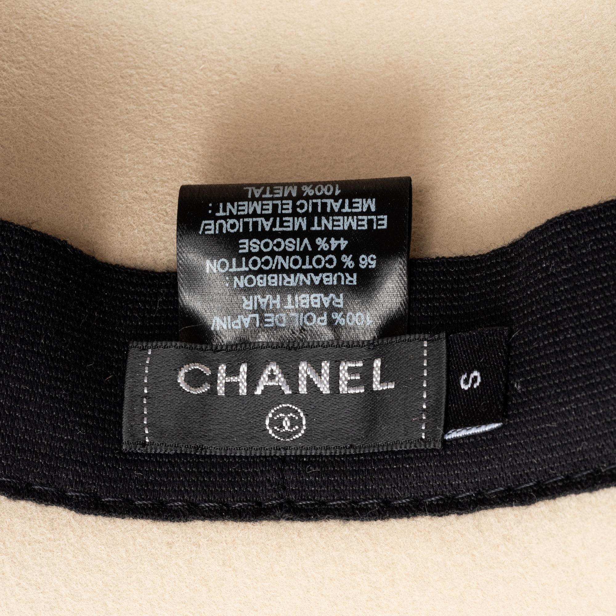 Chanel, a rabit hair hat with ribbon, size S.