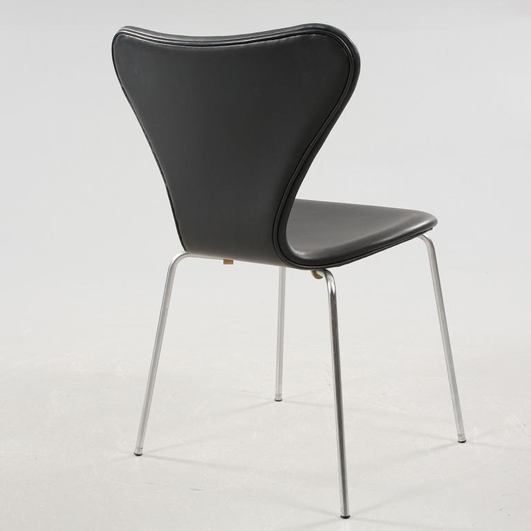 STOL, "Sjuan", Arne Jacobsen, Fritz Hansen, 1970.