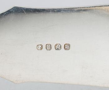 SERVERINGSBESTICK, 2 st, silver, W Yates, Sheffield, 1905.