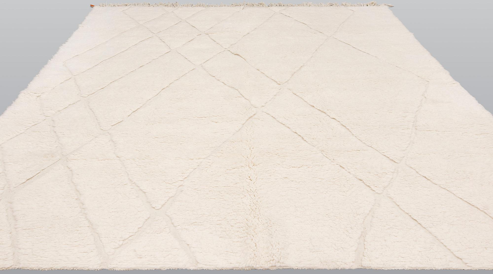 Matta, Marocko, ca 340 x 276 cm.