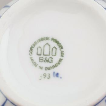 KAFFESERVIS, 28 delar, porslin, "Musselmalet", Bing & Gröndahl, Danmark.