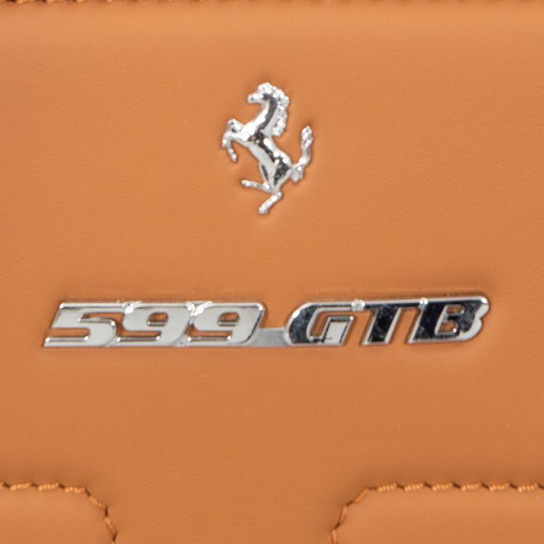 Ferrari väskor ett par för Ferrari 599 GTB av Schedoni 2008.