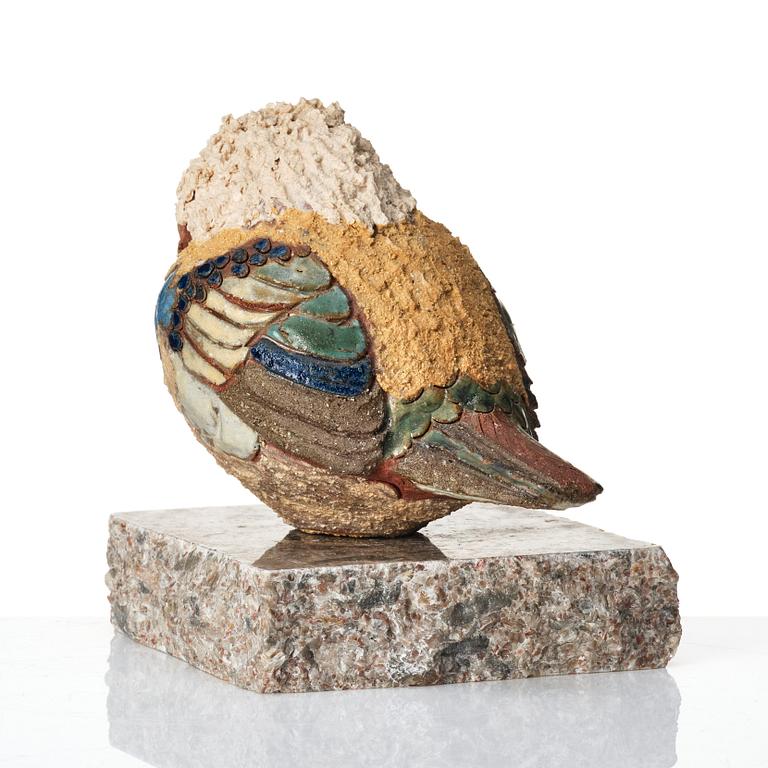 Tyra Lundgren, a stoneware sculpture of a bird, Sweden 1977.