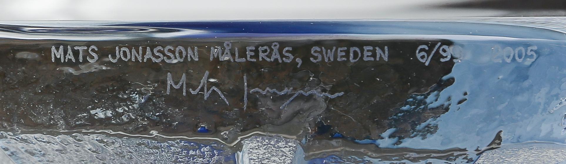 SKULPTUR, glas och metall, "Rurik", Mats Jonasson, Målerås, signerad, daterad 2005 och numrerad 6/99.