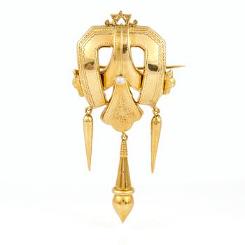 ARMBAND SAMT BROSCH, 2 delar, 18K guld med pärlor, brosch Dahlgren, Malmö, 1867. Vikt ca 15,91 g.