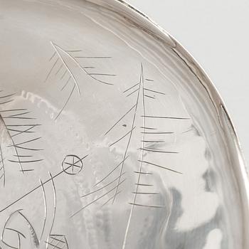 Tapio Wirkkala, Fat, silver, "Björnjakt", Tillander, Helsingfors 1951.