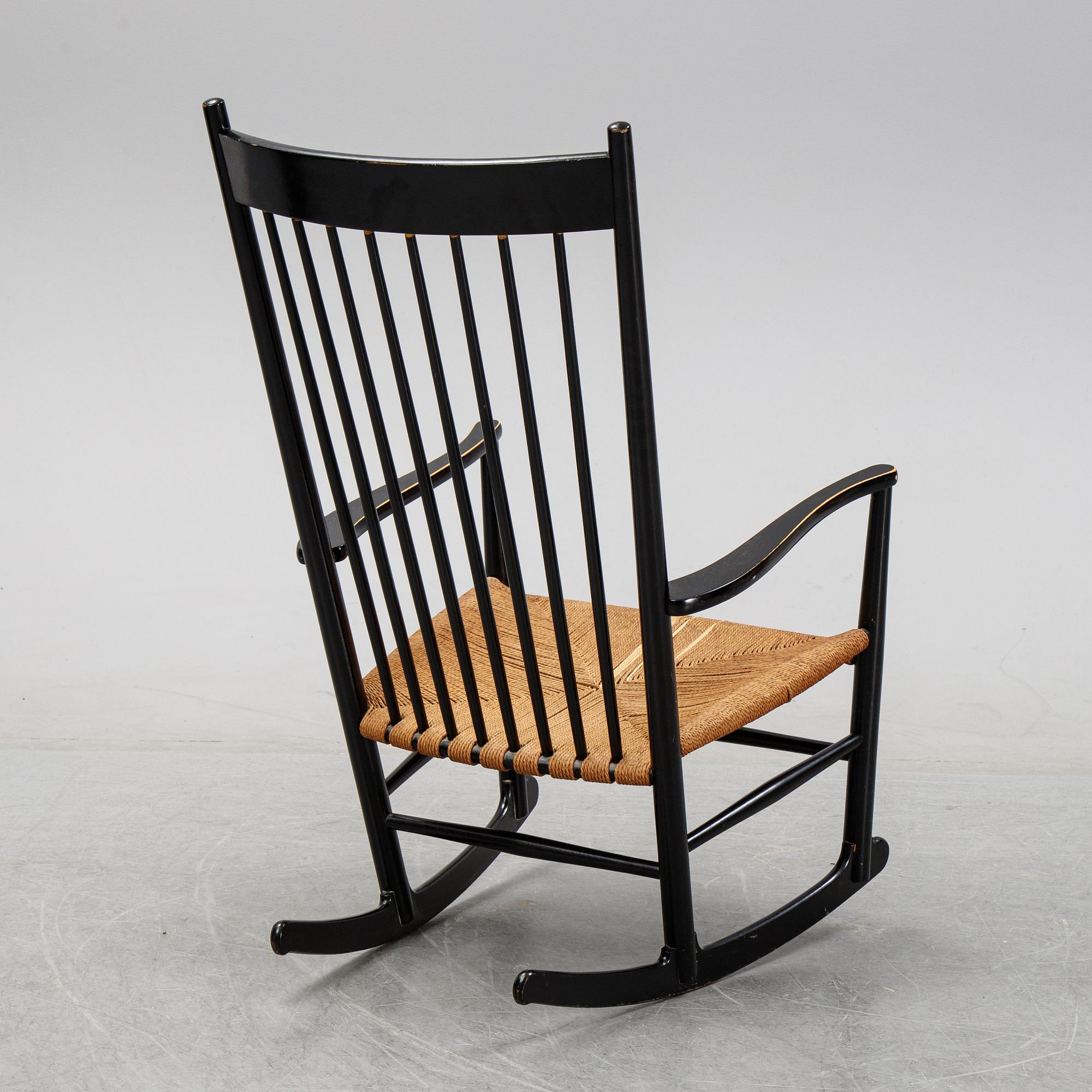 Hans J Wegner, gungstol, "J 16". Danmark, 1900-talet sandra hälft.