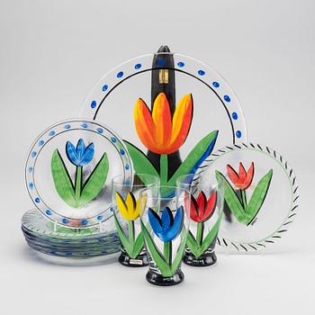SERVISDELAR, 21 st, glas, "Tulipa", Ulrica Hydman-Vallien, Kosta Boda. sent 1900-tal.