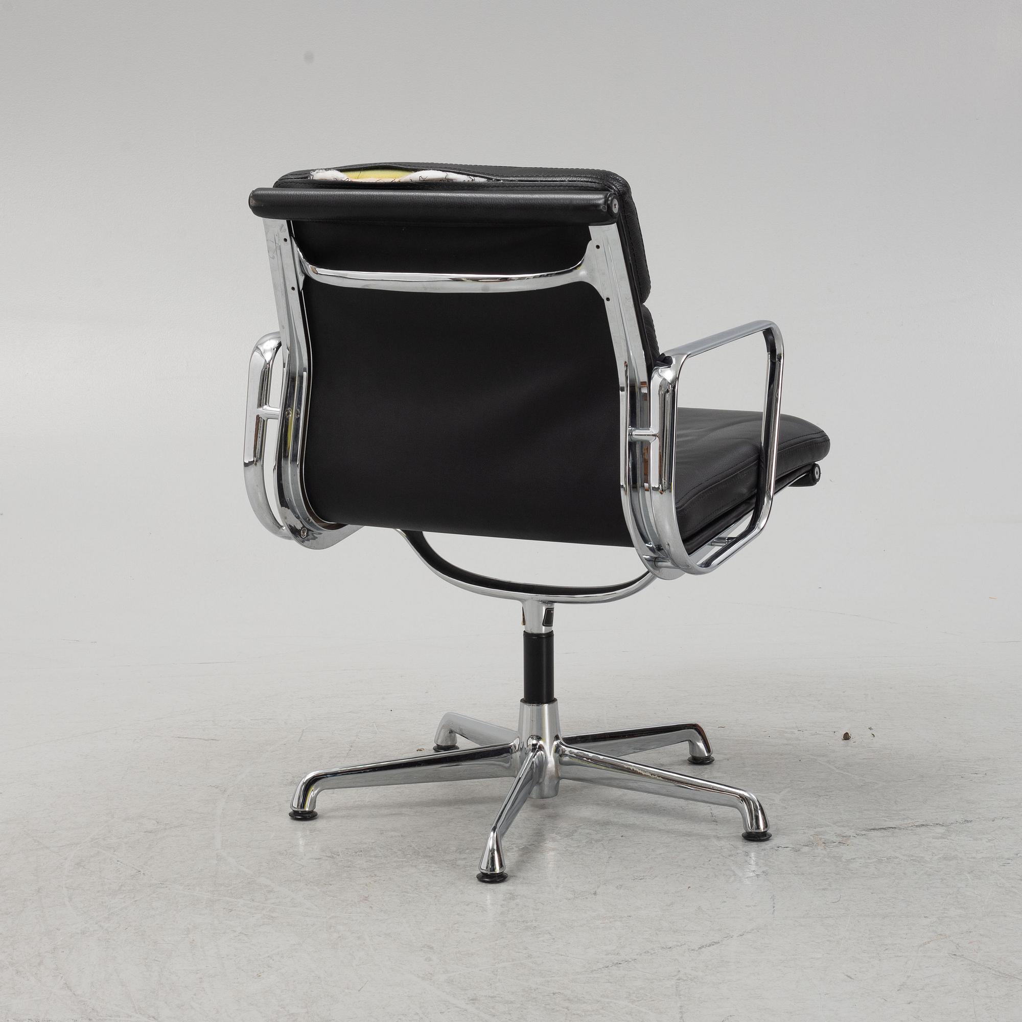 Charles & Ray Eames, a swivel 'Soft Pad Chair EA217', ICF, Italy.