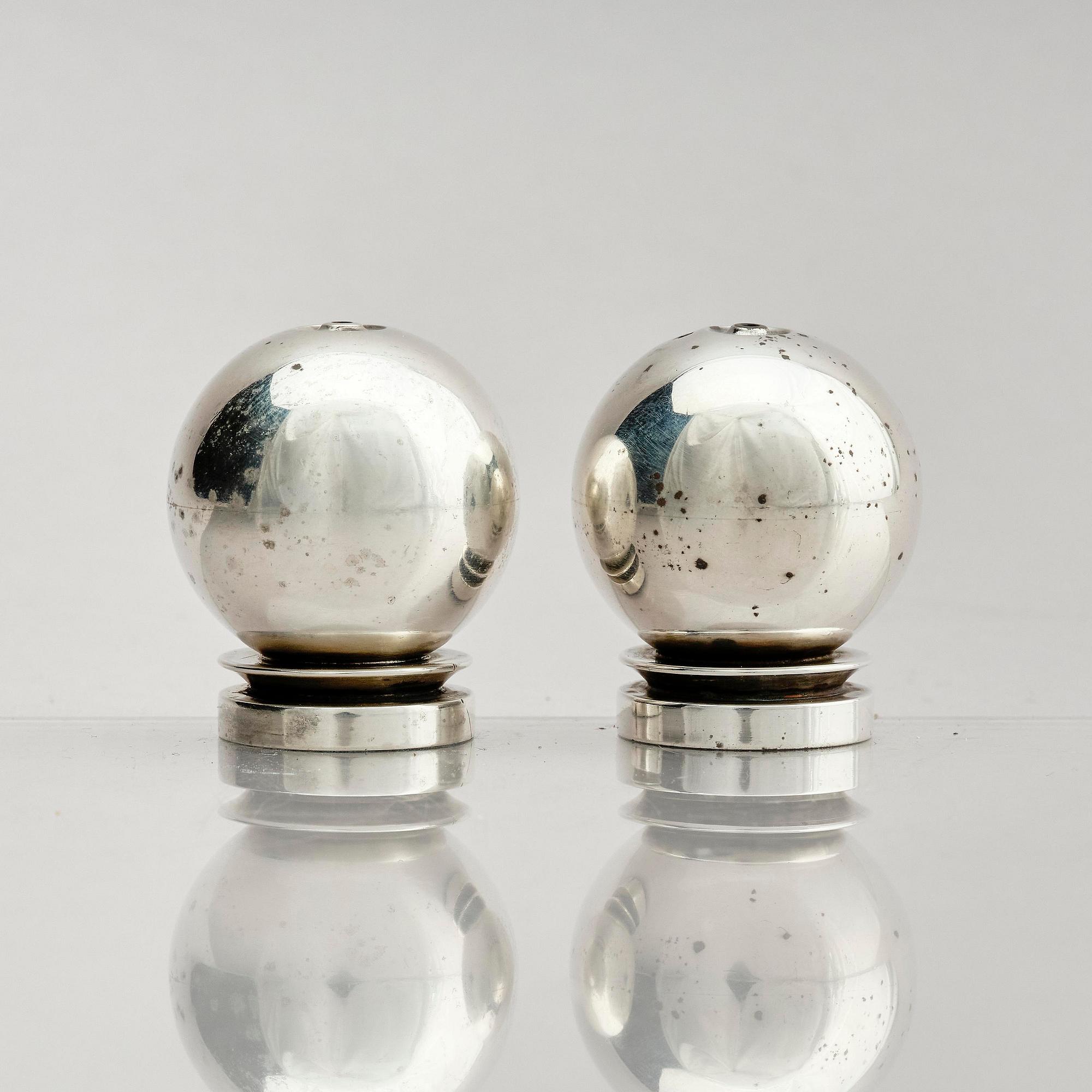 Georg Jensen, a pair of sterling silver salt shakers, model 'Pyramid/ Pyramide', design Harald Nielsen, no 632, Copenhagen after 1945.