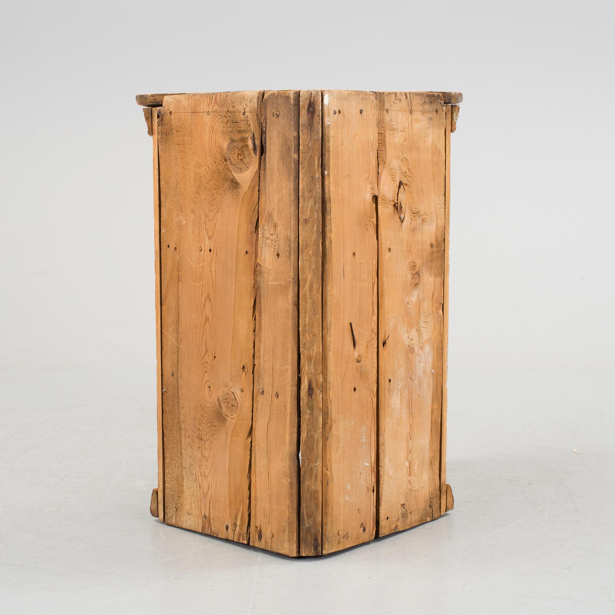 HÖRNSKÅP FÖR VÄGG, allmoge, 1700/1800-tal.