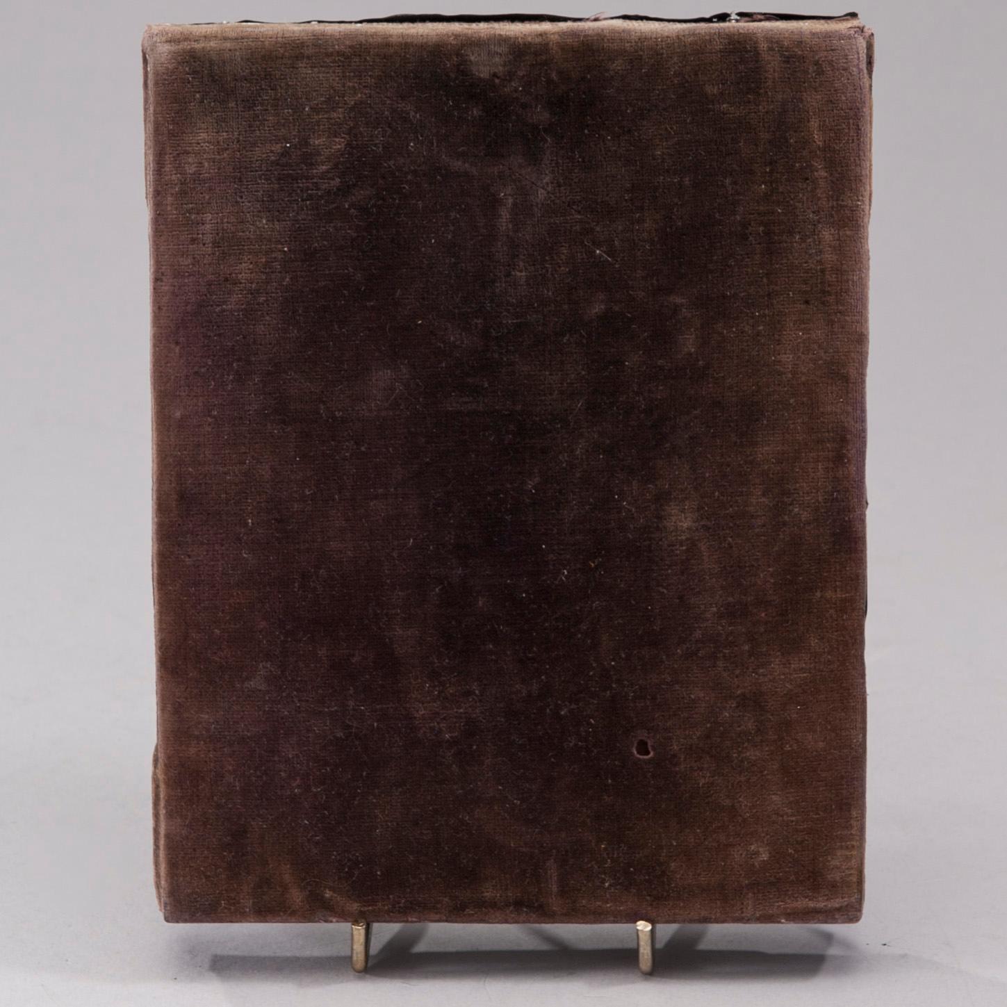 IKON MED SILVERRISA, olja på pannå, mästarstämpel Ivan Lebedkin, Moskva, Ryssland 1800-talets slut.