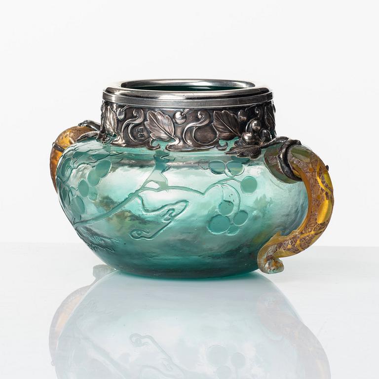 Emile Gallé, an Art Nouveau glass bowl, Nancy, France, with silver mounts by Ovchinnikov, Moscow.