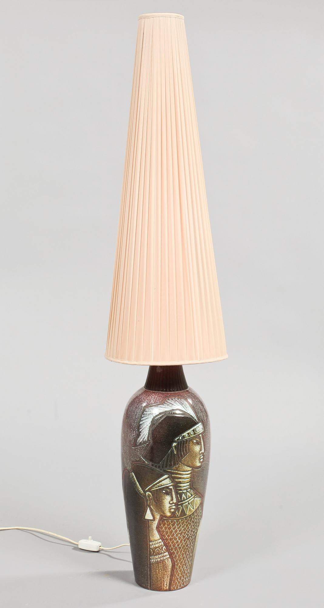 GOLVLAMPA, keramik, Törngren, Falkenberg, 1900-talets andra hälft.