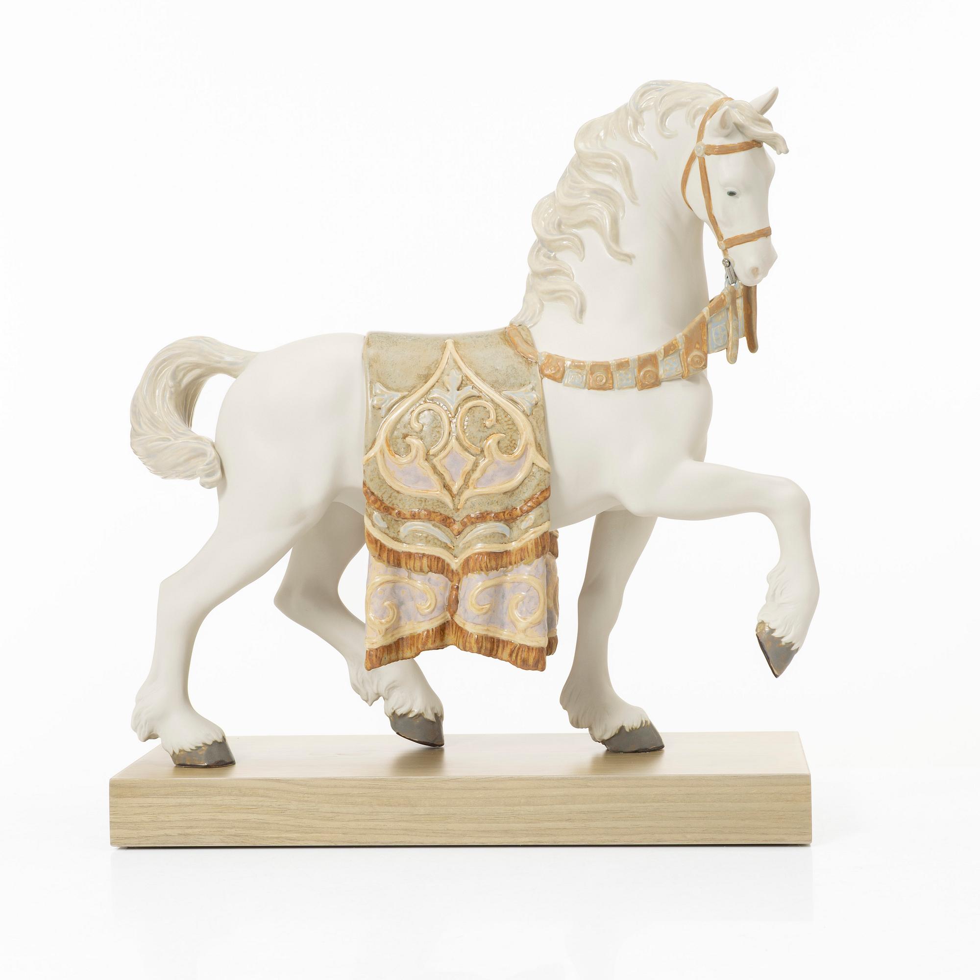 Alfredo Llorens, figurine, "Regal steed", Lladró, Spain.