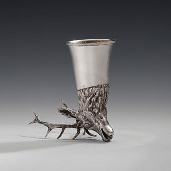 A DRINKING CUP,silver Germany late 1800 s.  Dears head. Gilt inside. Height 14,5 cm. Weight 311 g.
