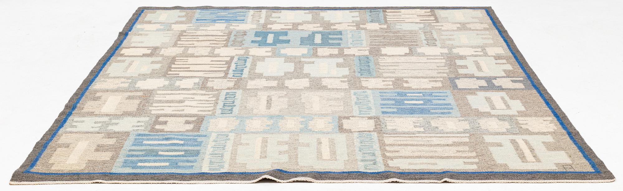 Alice Lund, a carpet, flat weave, ca 302 x 251, signed AL.
