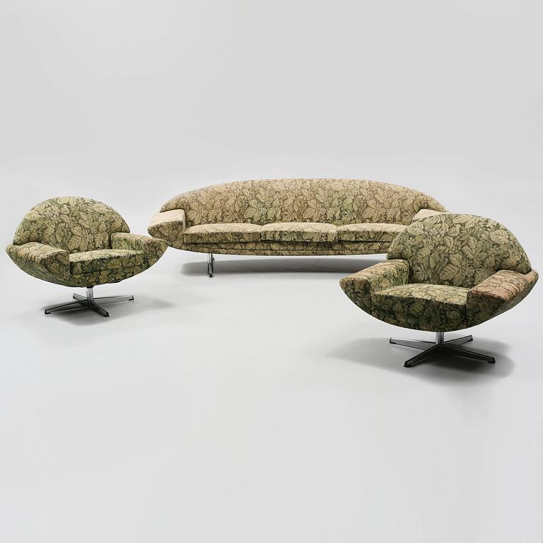 SOFFA samt FÅTÖLJER, ett par, "Capri", Johannes Andersen, Trensum, Sverige, 1950/60-tal.