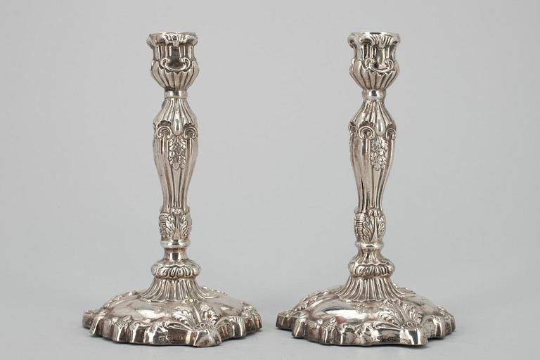 LJUSSTAKAR ETT PAR, silver, Stockholm 1850.