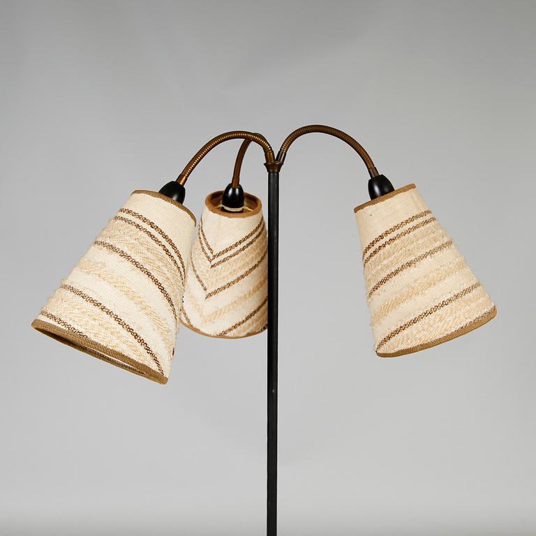 GOLVLAMPA, 1900-talets första hälft.