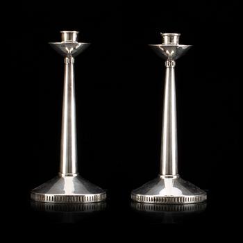 LJUSSTAKAR, silver, ett par. Göteborg 1960 respektive 1963, Tesi för Göthlin.